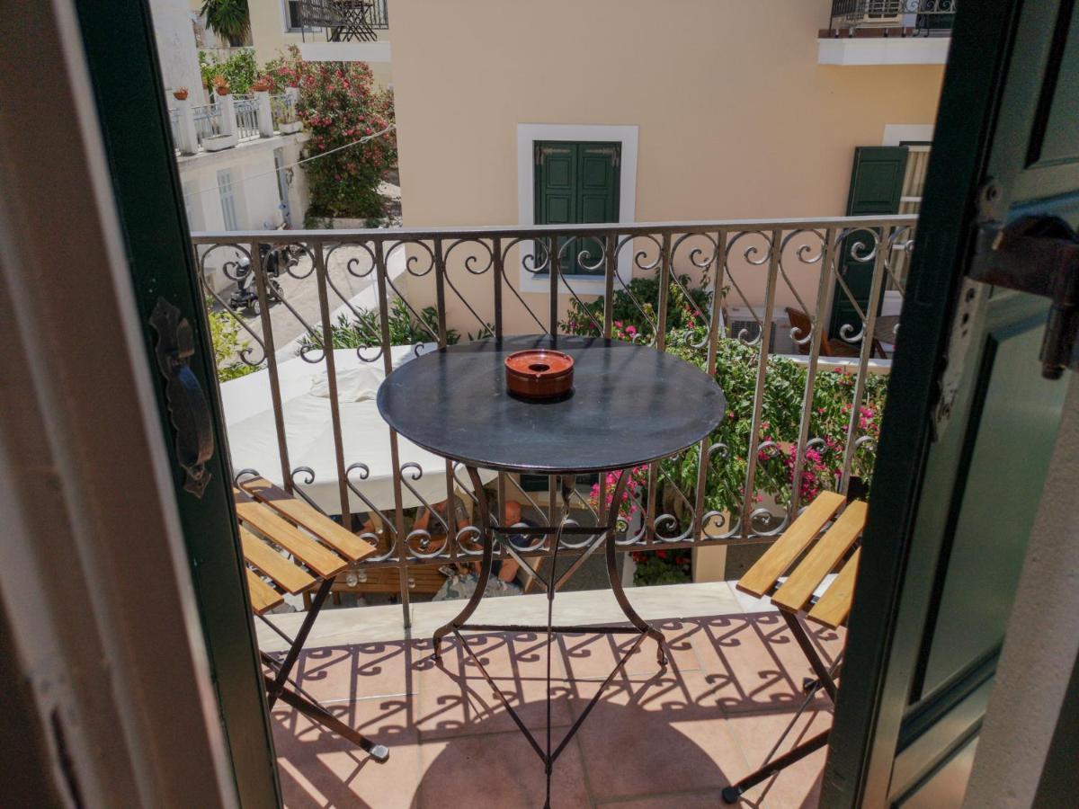 Hotel Twin House Spetses Exterior foto