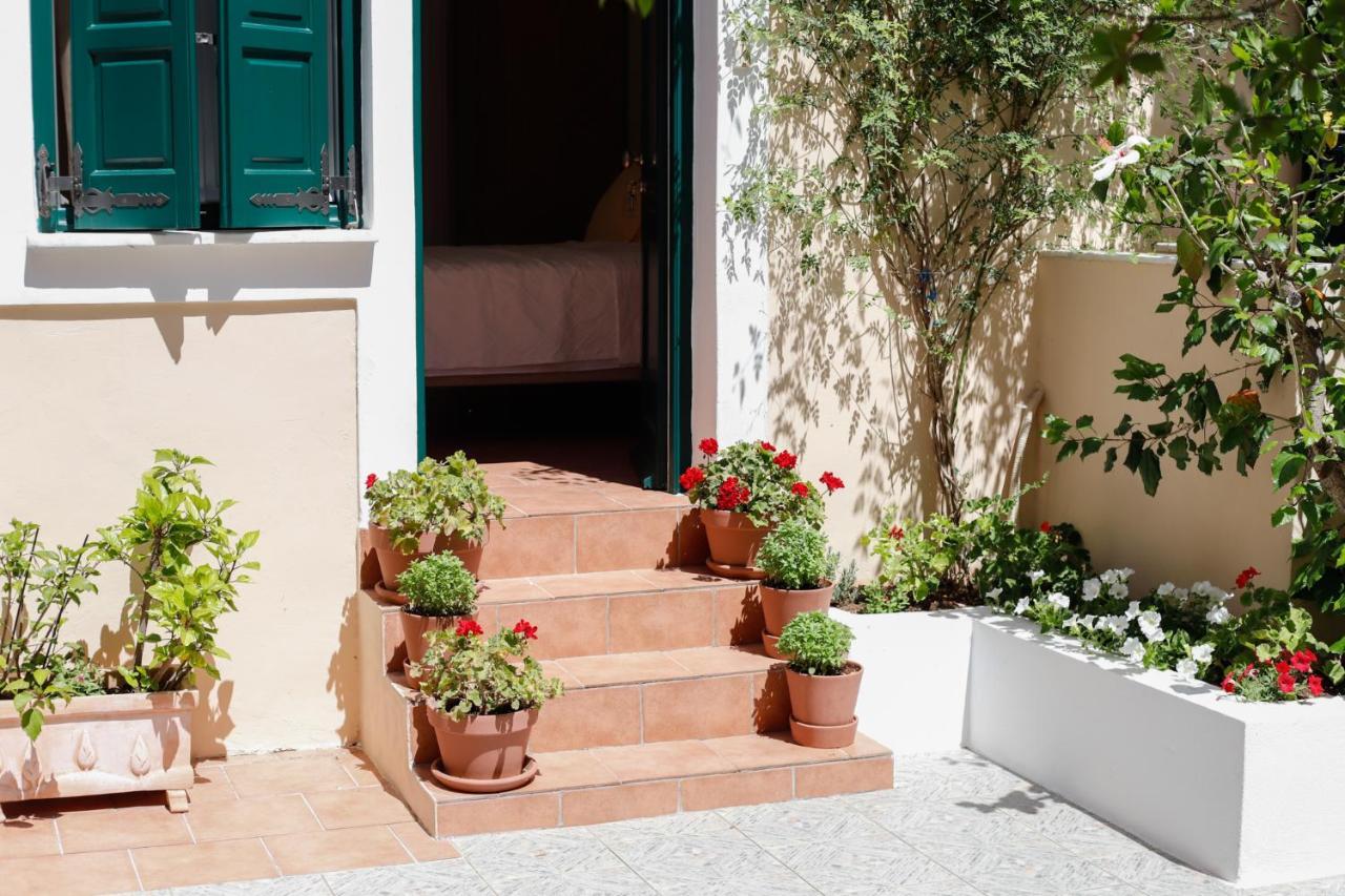Hotel Twin House Spetses Exterior foto