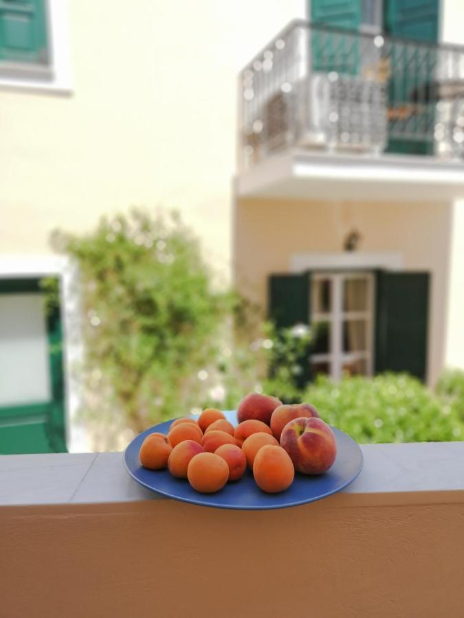 Hotel Twin House Spetses Exterior foto