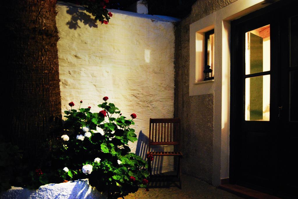 Hotel Twin House Spetses Exterior foto