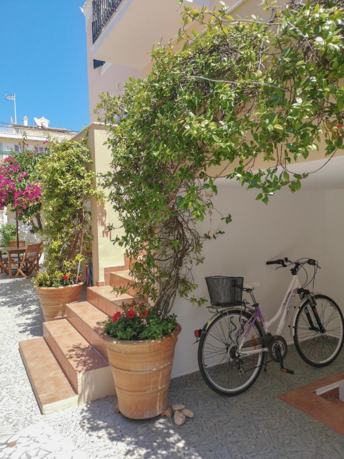 Hotel Twin House Spetses Exterior foto