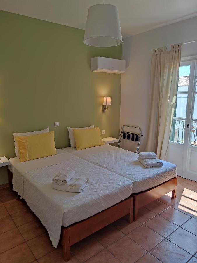 Hotel Twin House Spetses Exterior foto