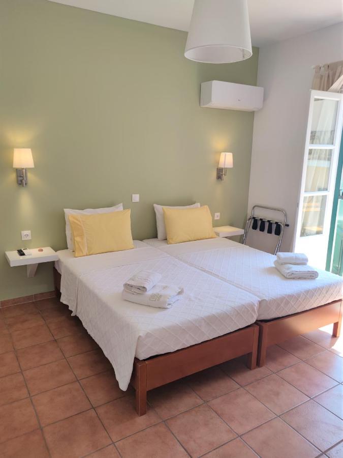 Hotel Twin House Spetses Exterior foto