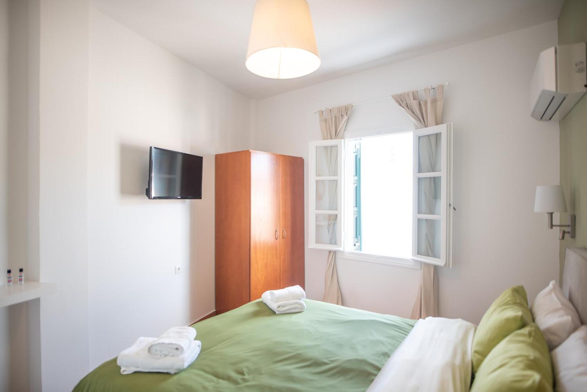 Hotel Twin House Spetses Exterior foto
