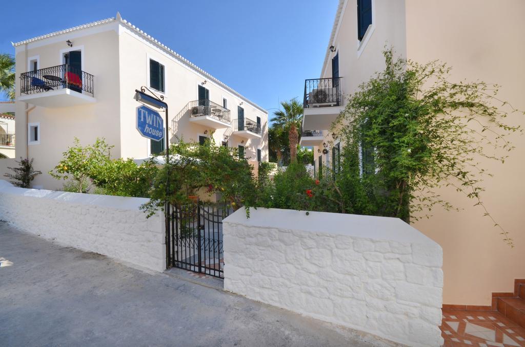 Hotel Twin House Spetses Exterior foto