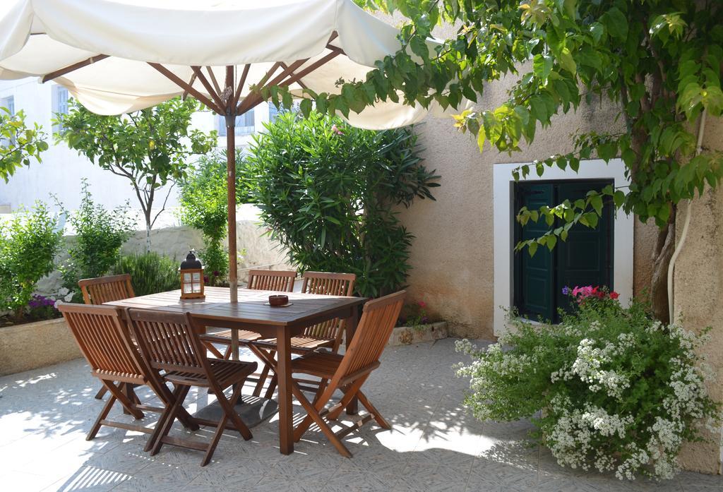 Hotel Twin House Spetses Exterior foto